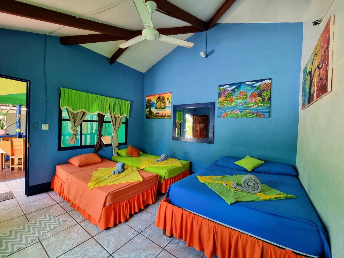 Cabinas Natural Hostel