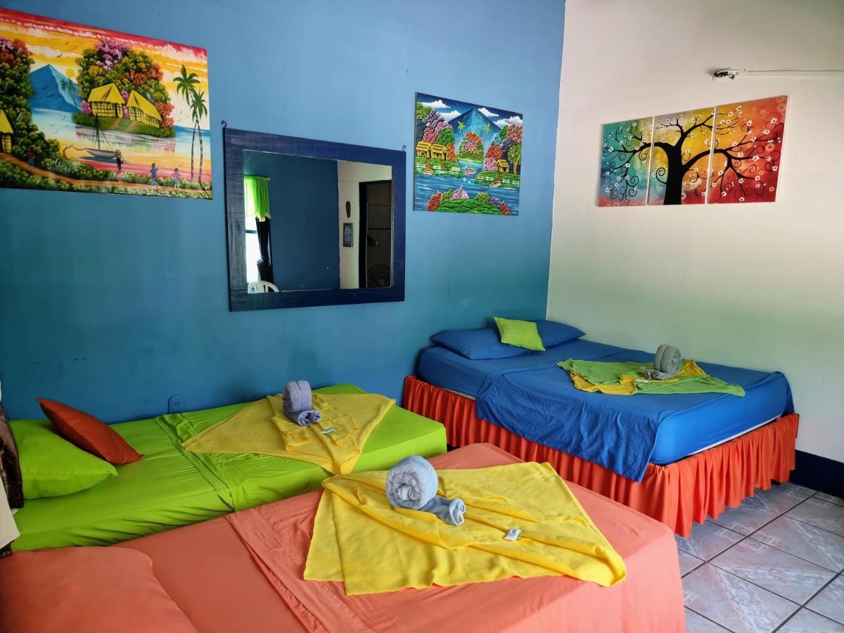 Cabinas Natural Hostel
