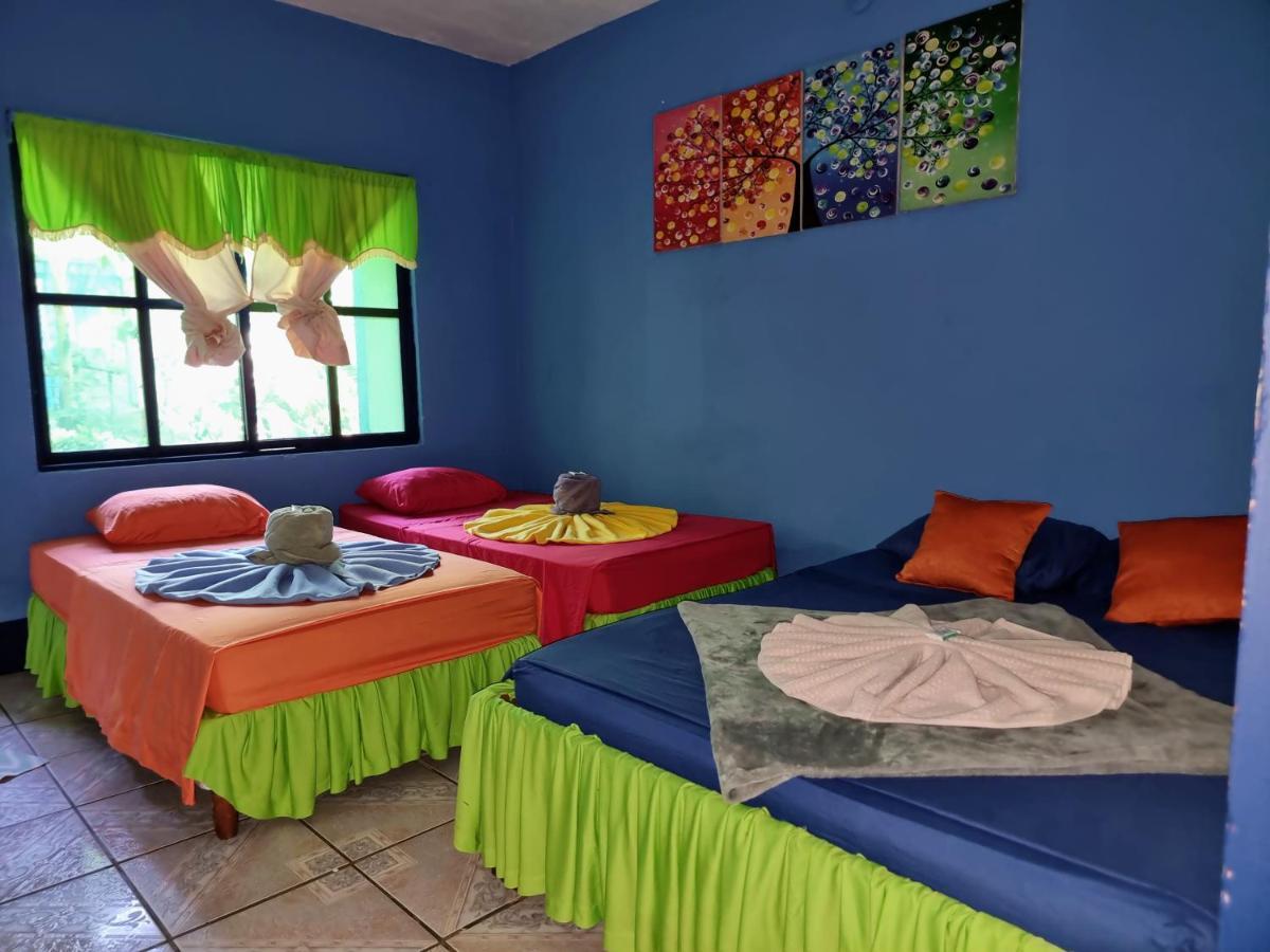 Cabinas Natural Hostel *