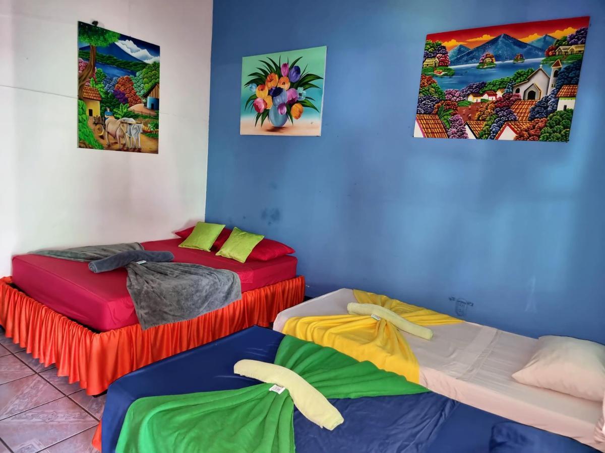 Hostel Cabinas Natural Tortuguero
