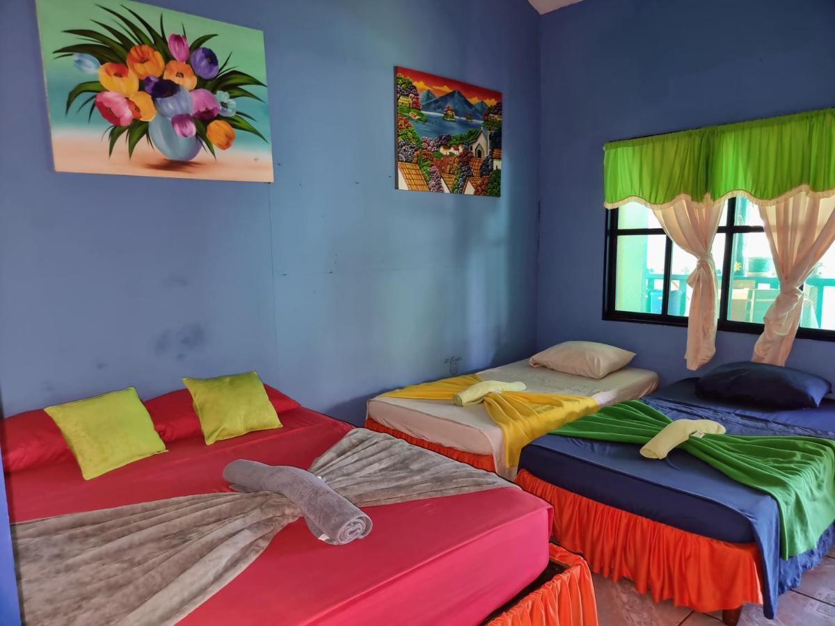 Cabinas Natural Hostel Tortuguero