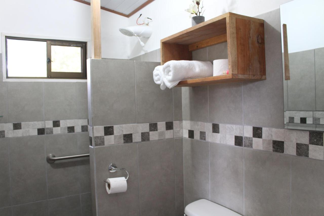 Cabinas Jade Bijagua