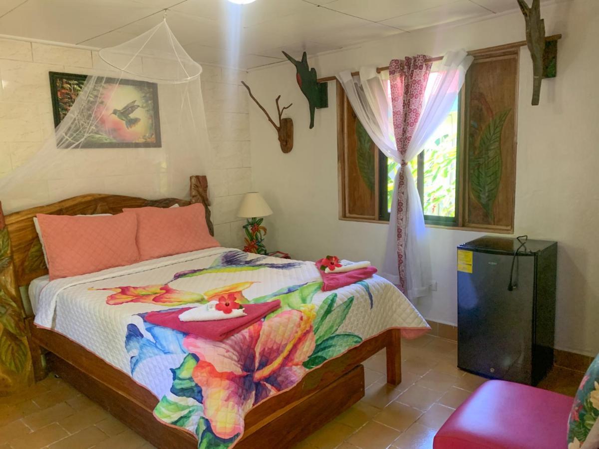 Cabinas Tito Cahuita