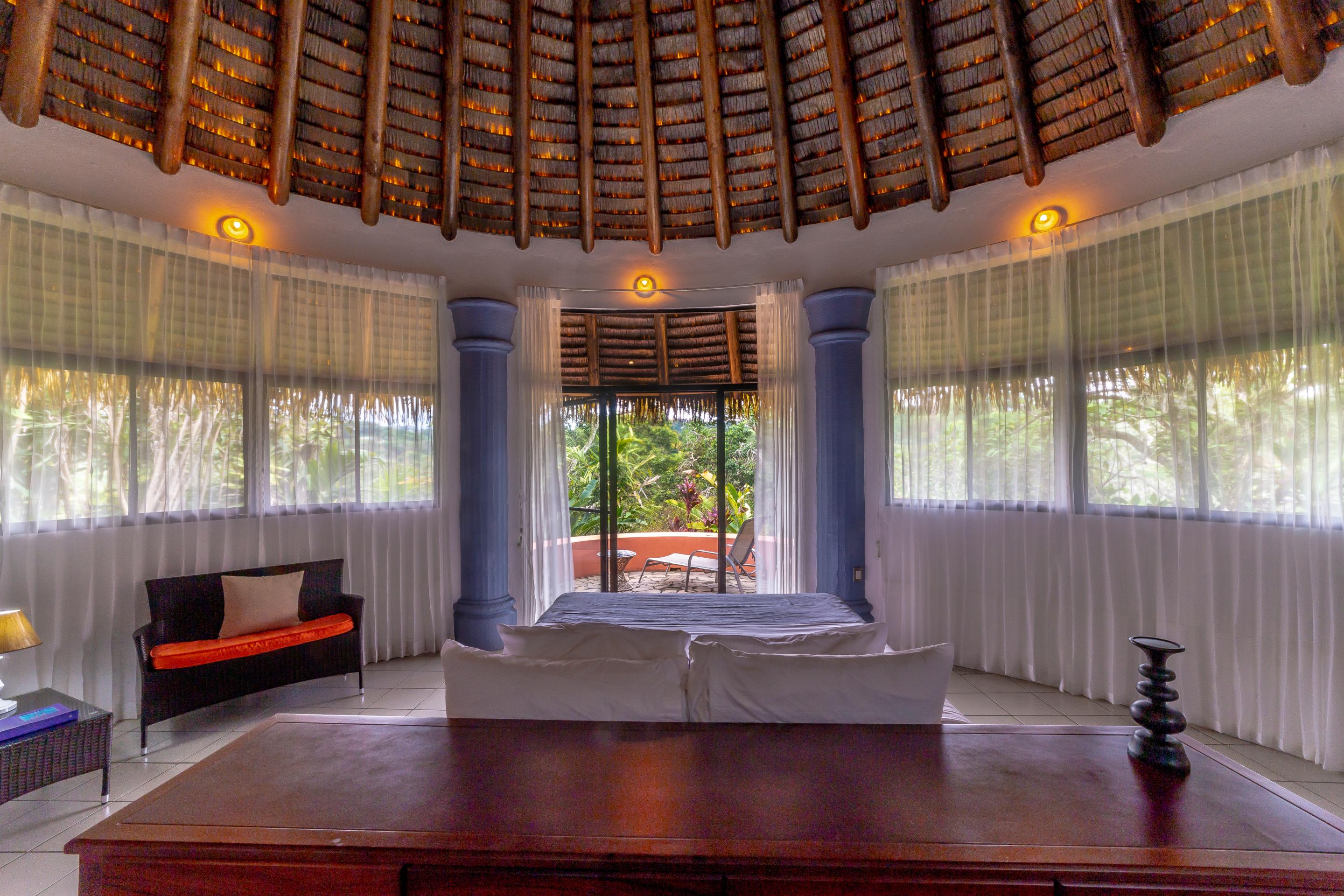 Xandari & Hotel 4*