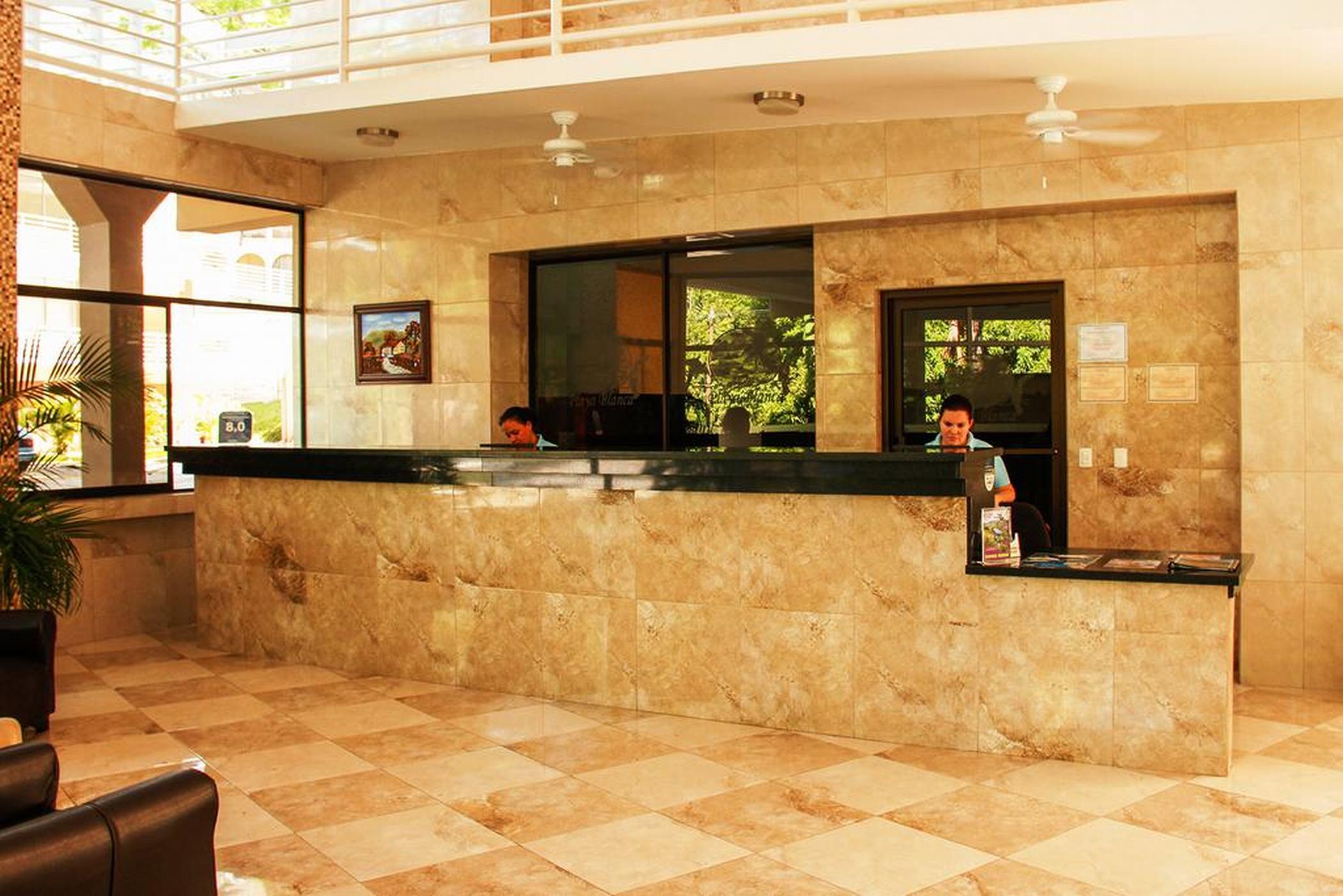 Hotel Arenas En Punta Leona Playa Agujas