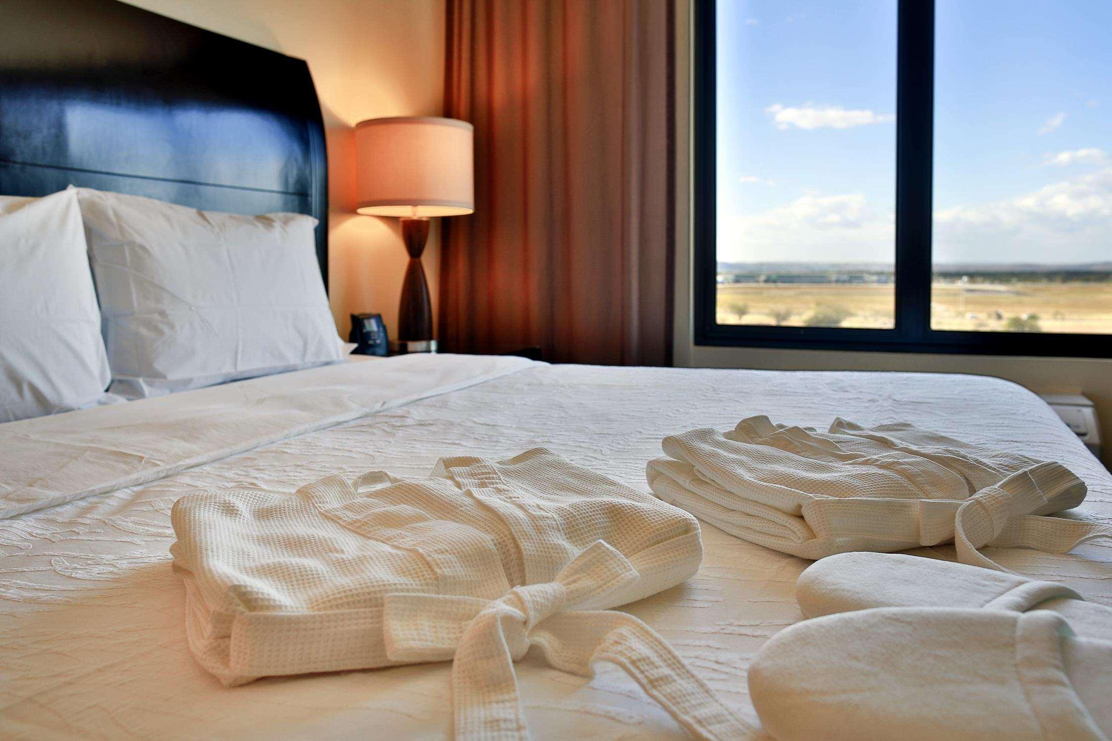 Hilton Garden Guanacaste Airport Hotel 3*
