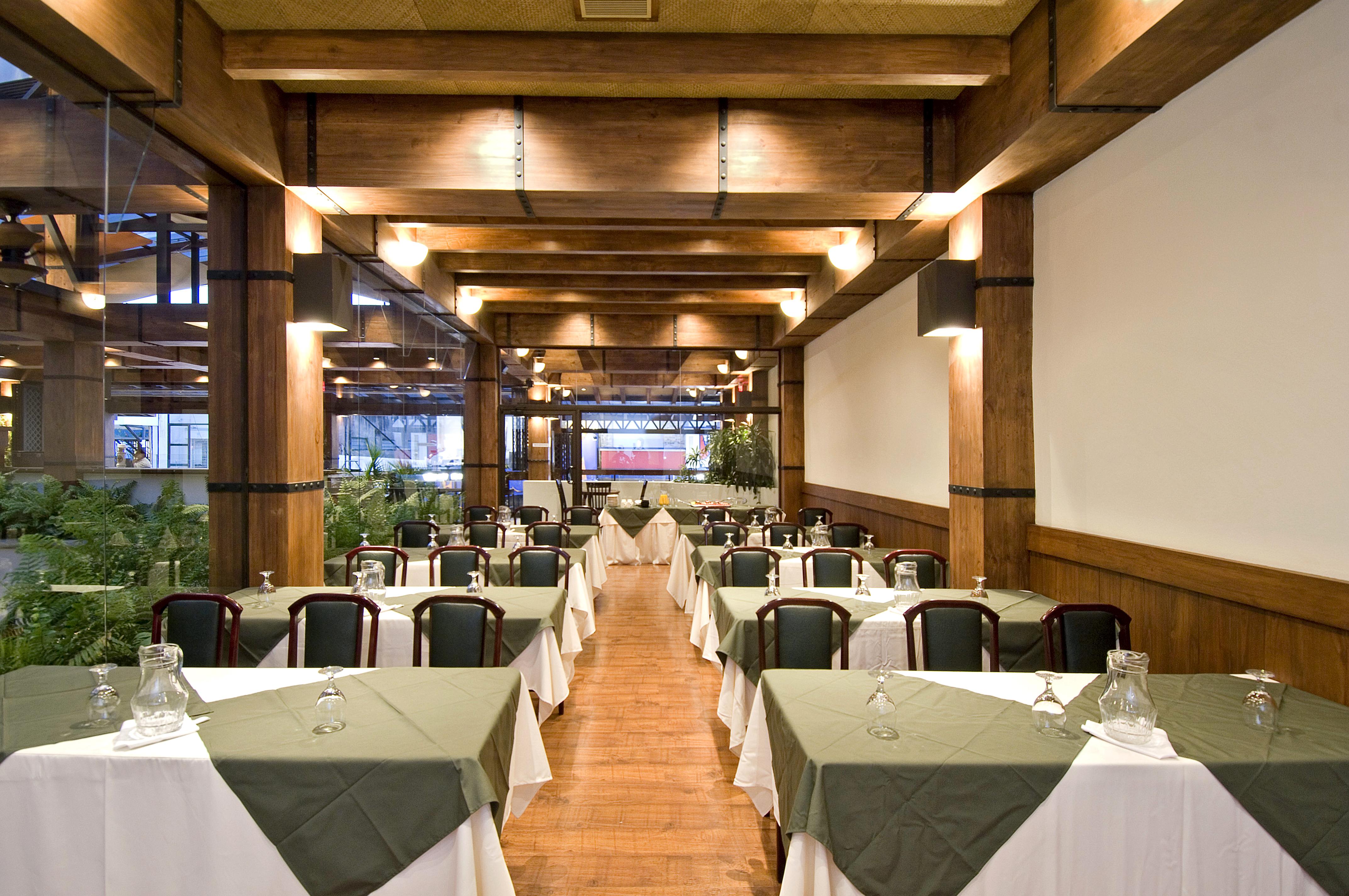 Balmoral Cr, Historic District Hotel 4*