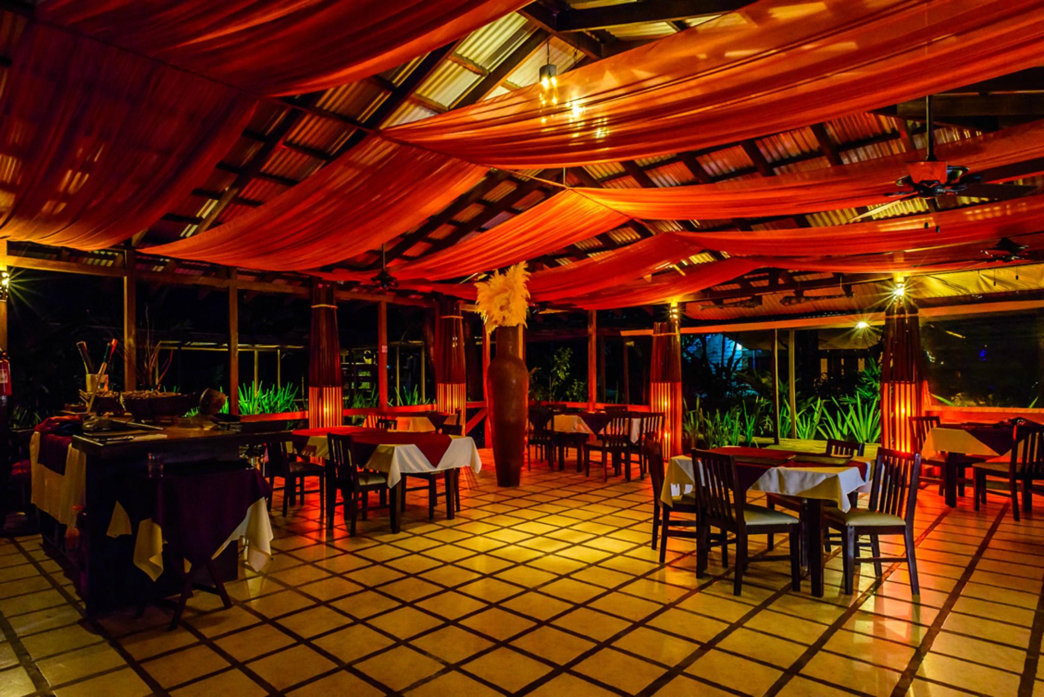 Manatus Hotel 4*