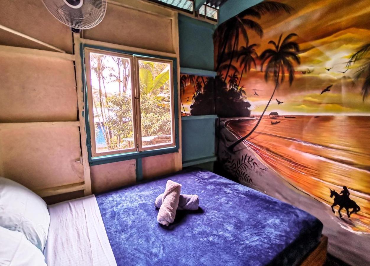 Hidden Jungle House