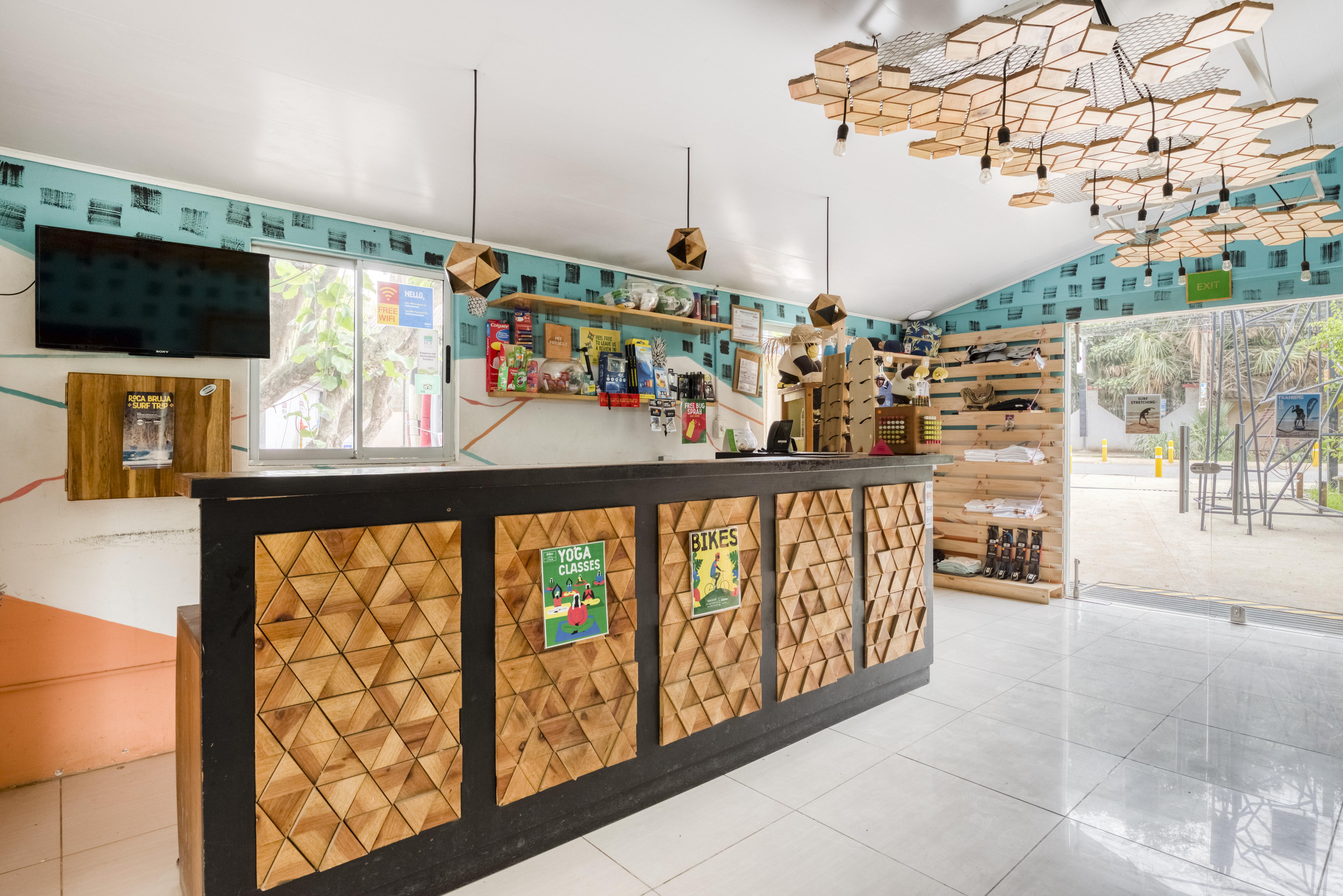 Slumber Party Hotel Tamarindo