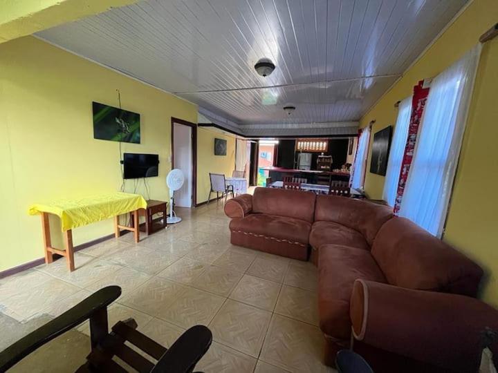 Casa Artavia Holiday home *