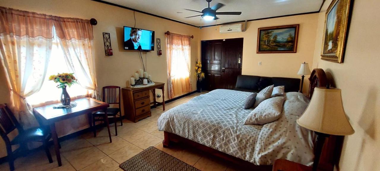 Alta 4* Barranca (Puntarenas)
