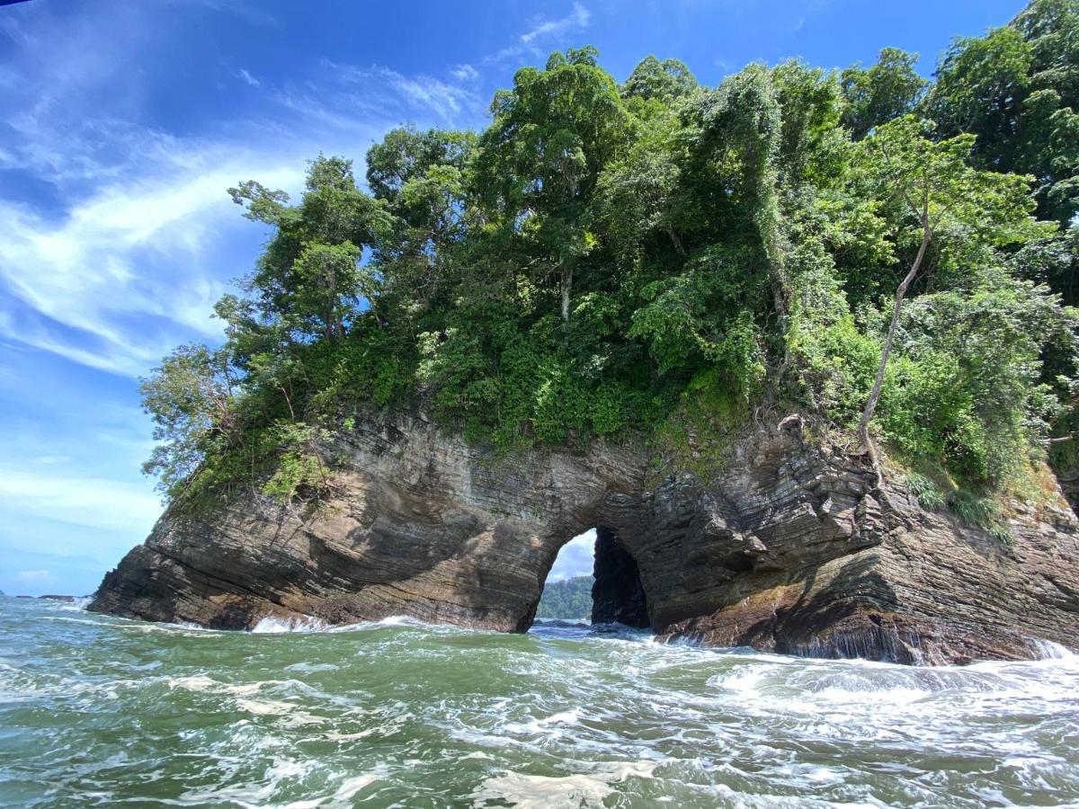 Pacific Edge Eco Dominical