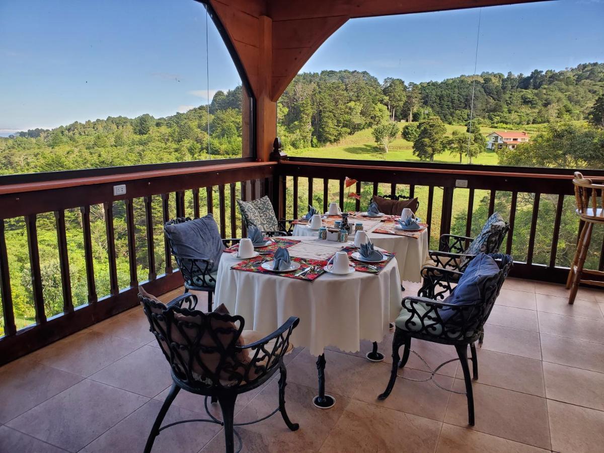 Finca Paraiso Mountain Retreat Near San Jose Airport