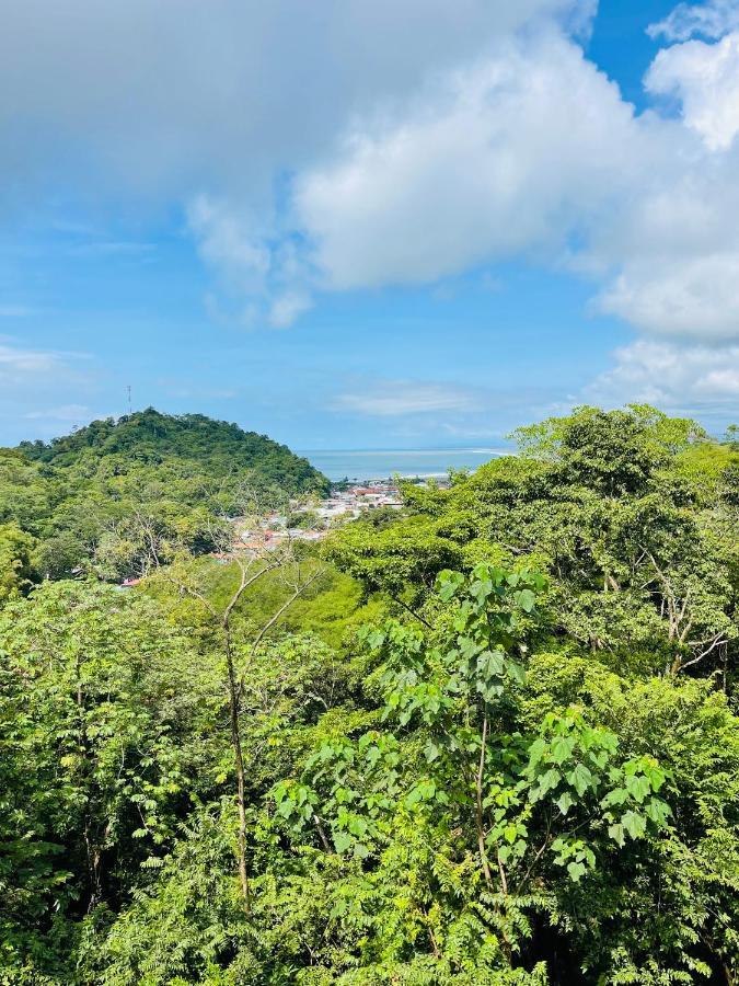 Vista Del Pacifico. Apartment Quepos