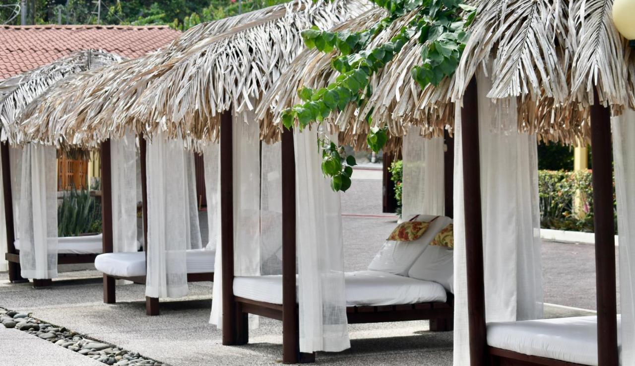 Espadilla Gardens Hotel 3*