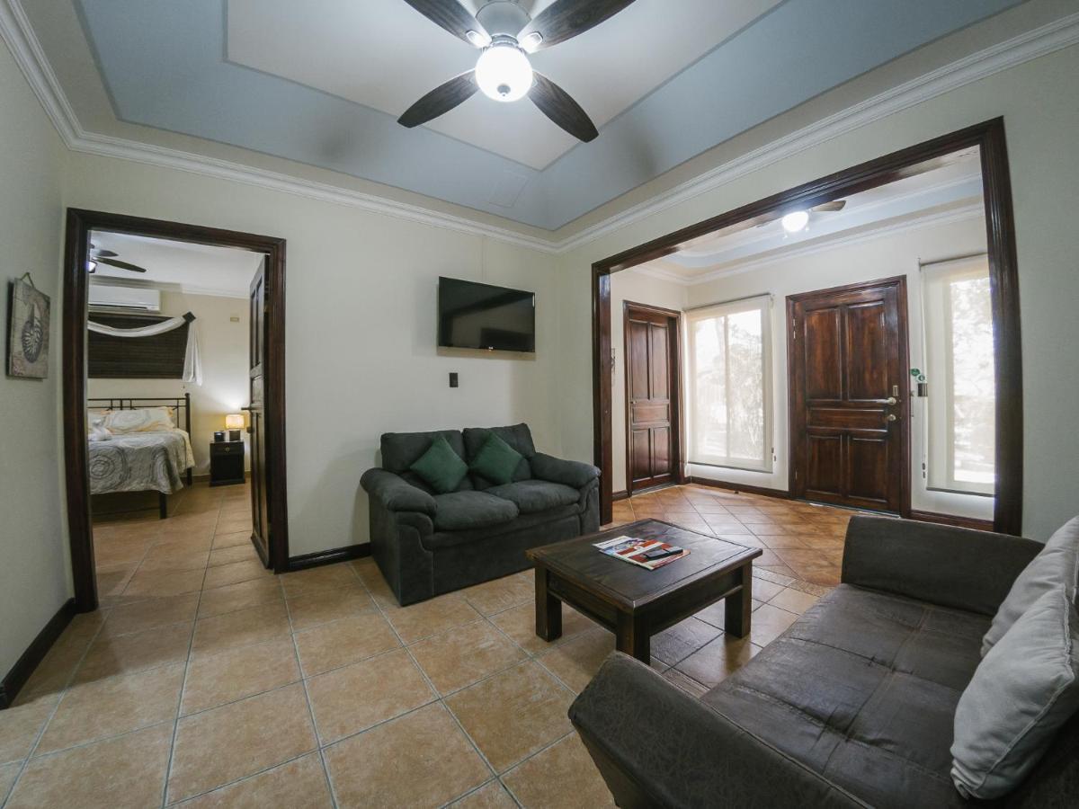 Casas Del Toro Aparthotel