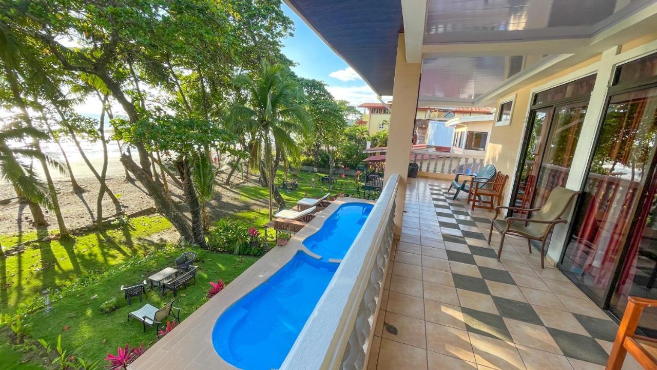 Beachfront Vista Hermosa Hotel