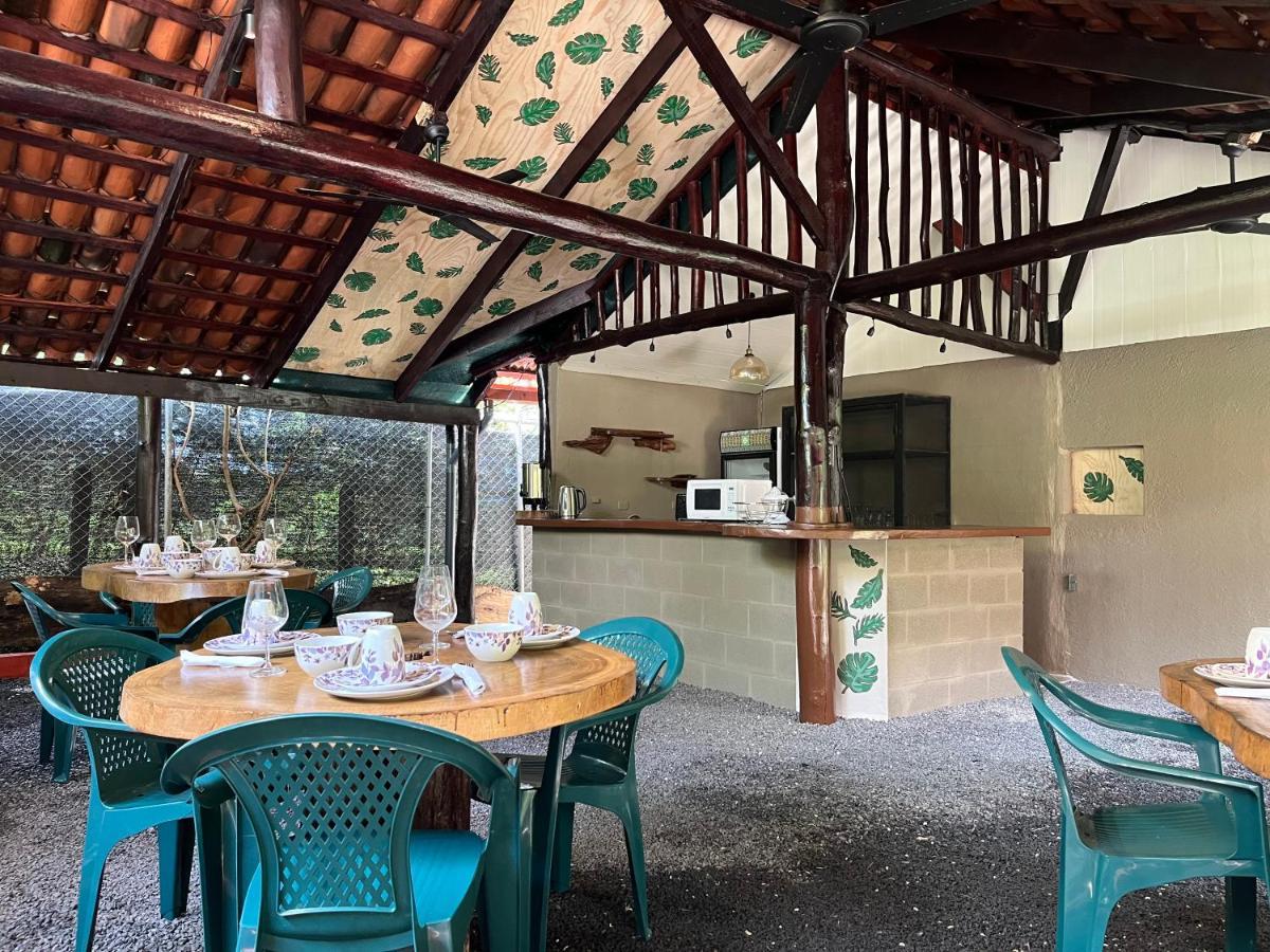 Bed & Breakfast Casa Tropical Playa Grande Cuajiniquil