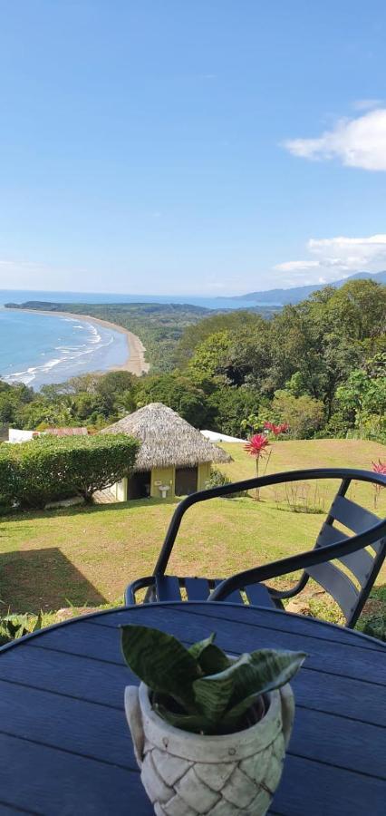 Ballena Paraiso Lodge *