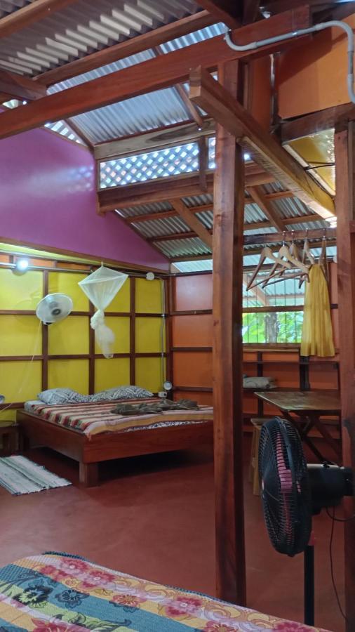 Cabinas Algebra Hostel Cahuita