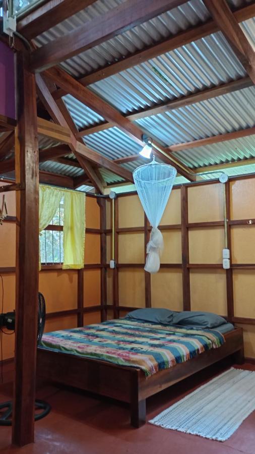 Cabinas Algebra Cahuita