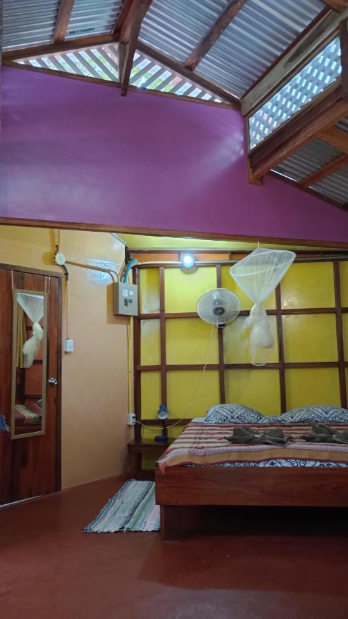 Cabinas Algebra Hostel Cahuita