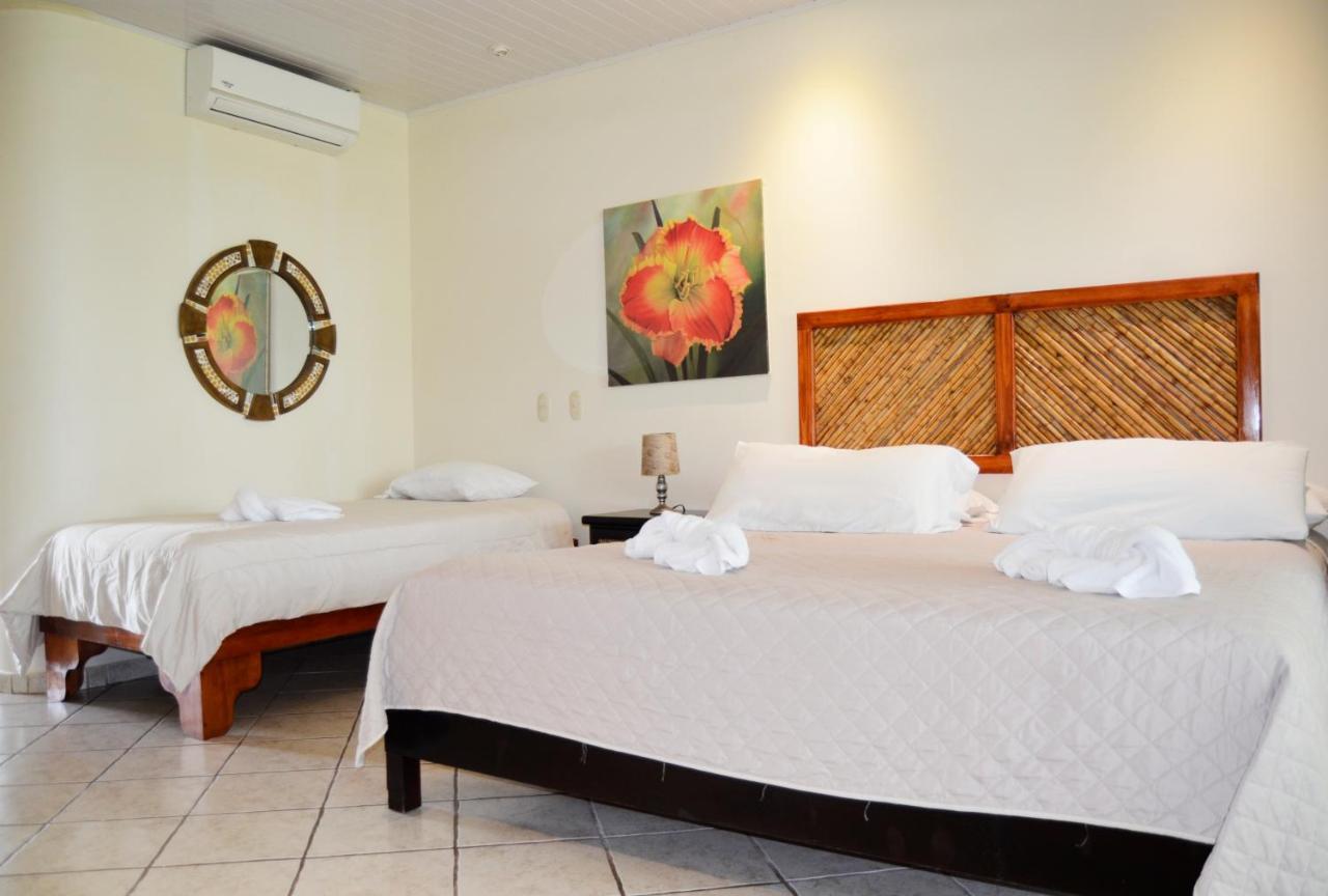 Cocomar Beachfront Hotel