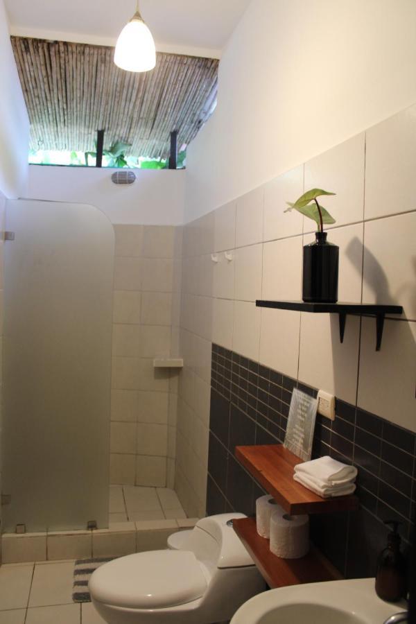 Hotel El Chante Surf House *