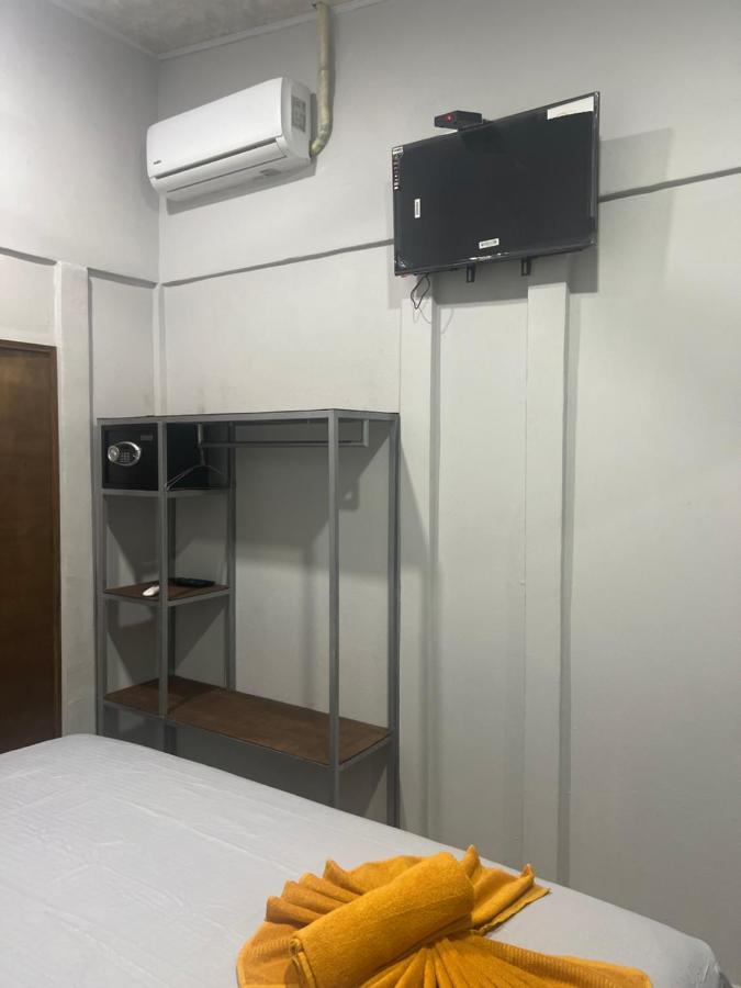 Gallina E Palo Beachfront Hotel 4*