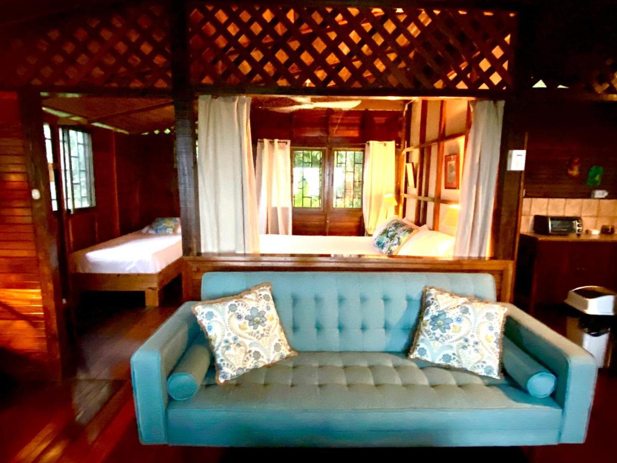 Pacific Edge Eco * Dominical