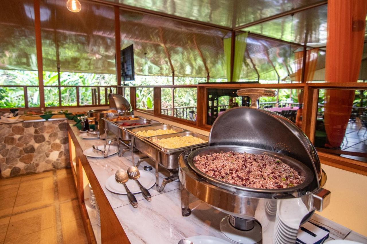 Ara Ambigua Hotel Sarapiqui