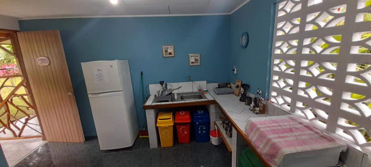 Bed & Breakfast Hotel El Colibri Rojo - Cabinas - Le Colibri Rouge 2*