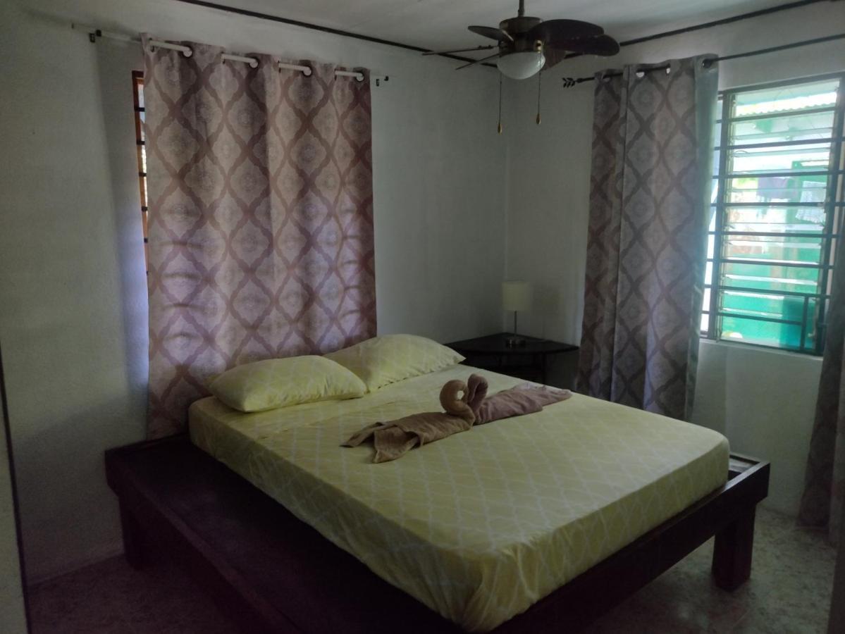 Hostel Cabinas Del Mar *
