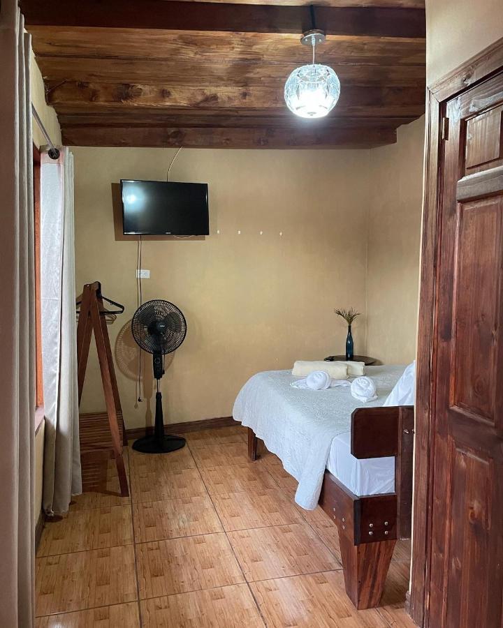 Dreams Orosi Guest house