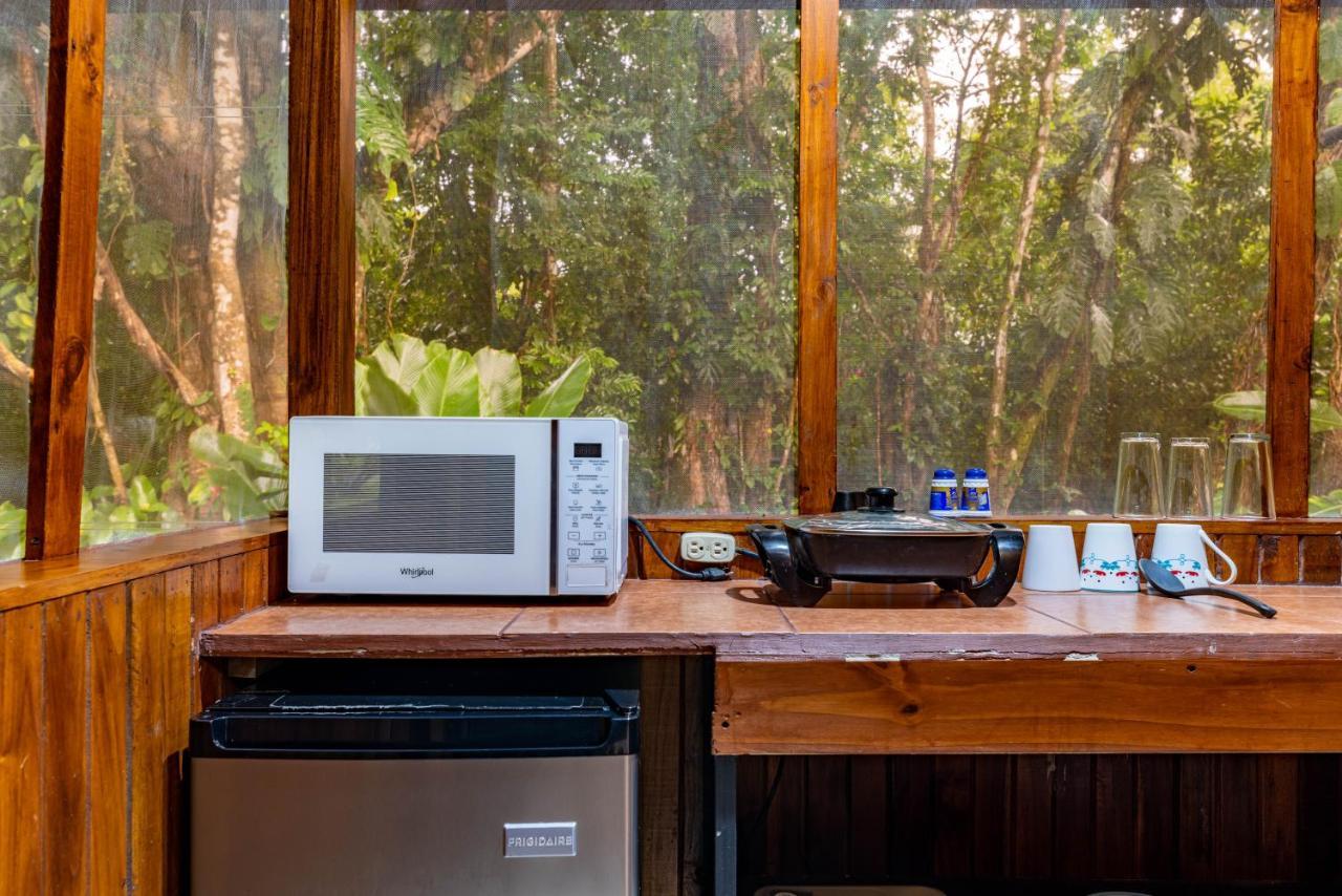 Suenos Tranquilo Bed & Breakfast Ballena
