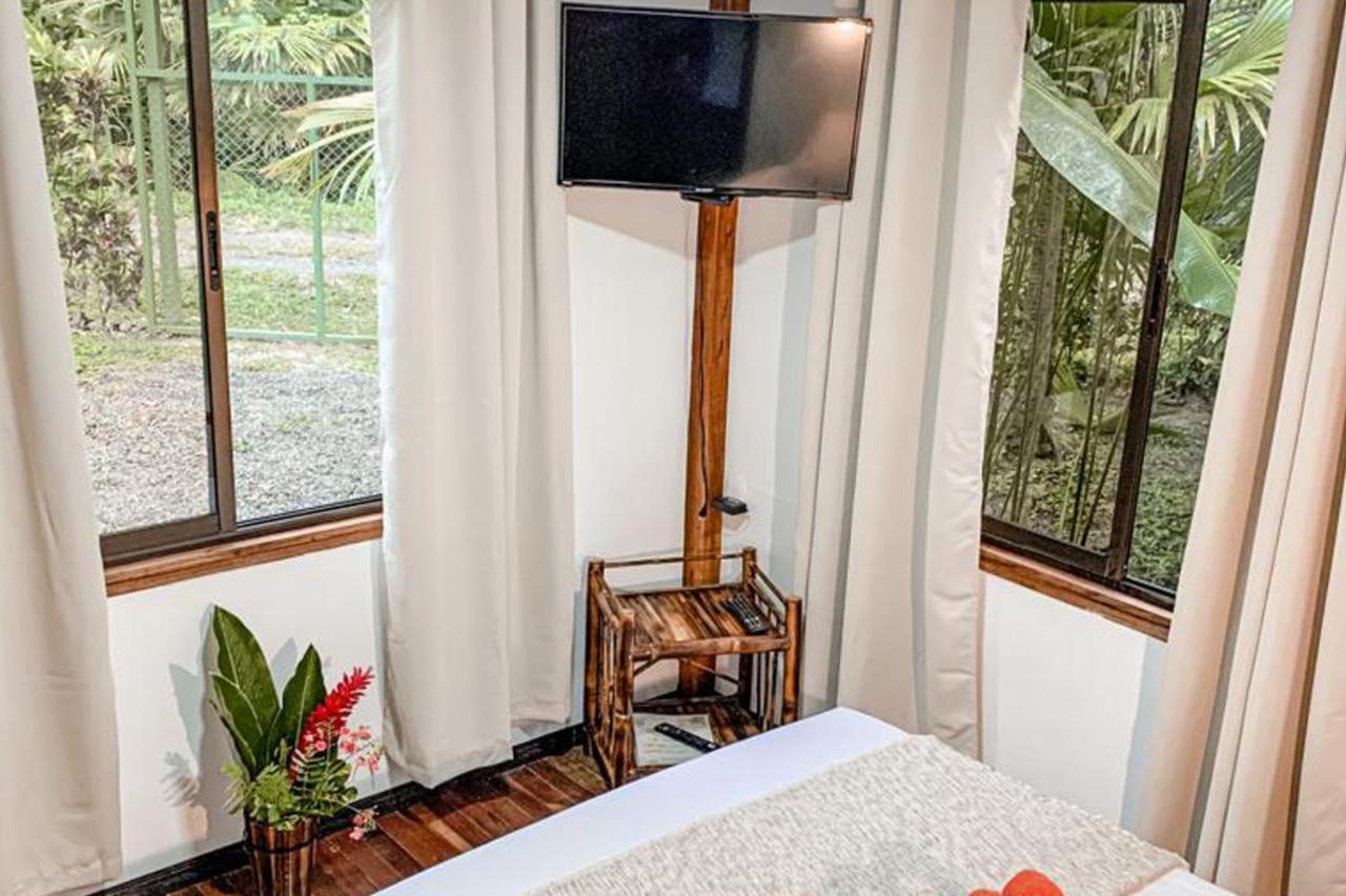 Cabinas Montesol Puerto Viejo de Talamanca