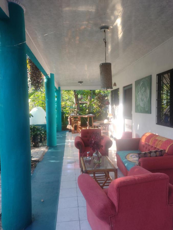 Hostel Cabinas Del Mar