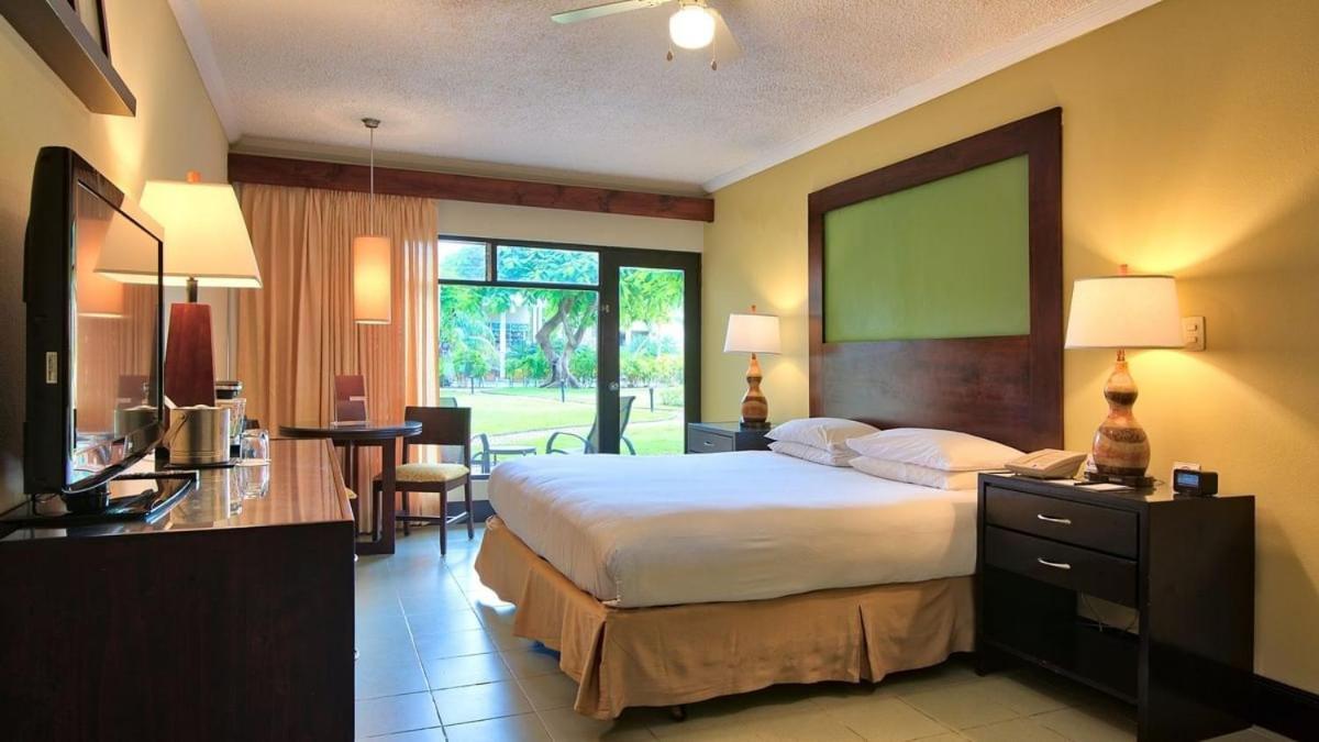 Fiesta All Inclusive Central Pacific - Costa Rica El Roble