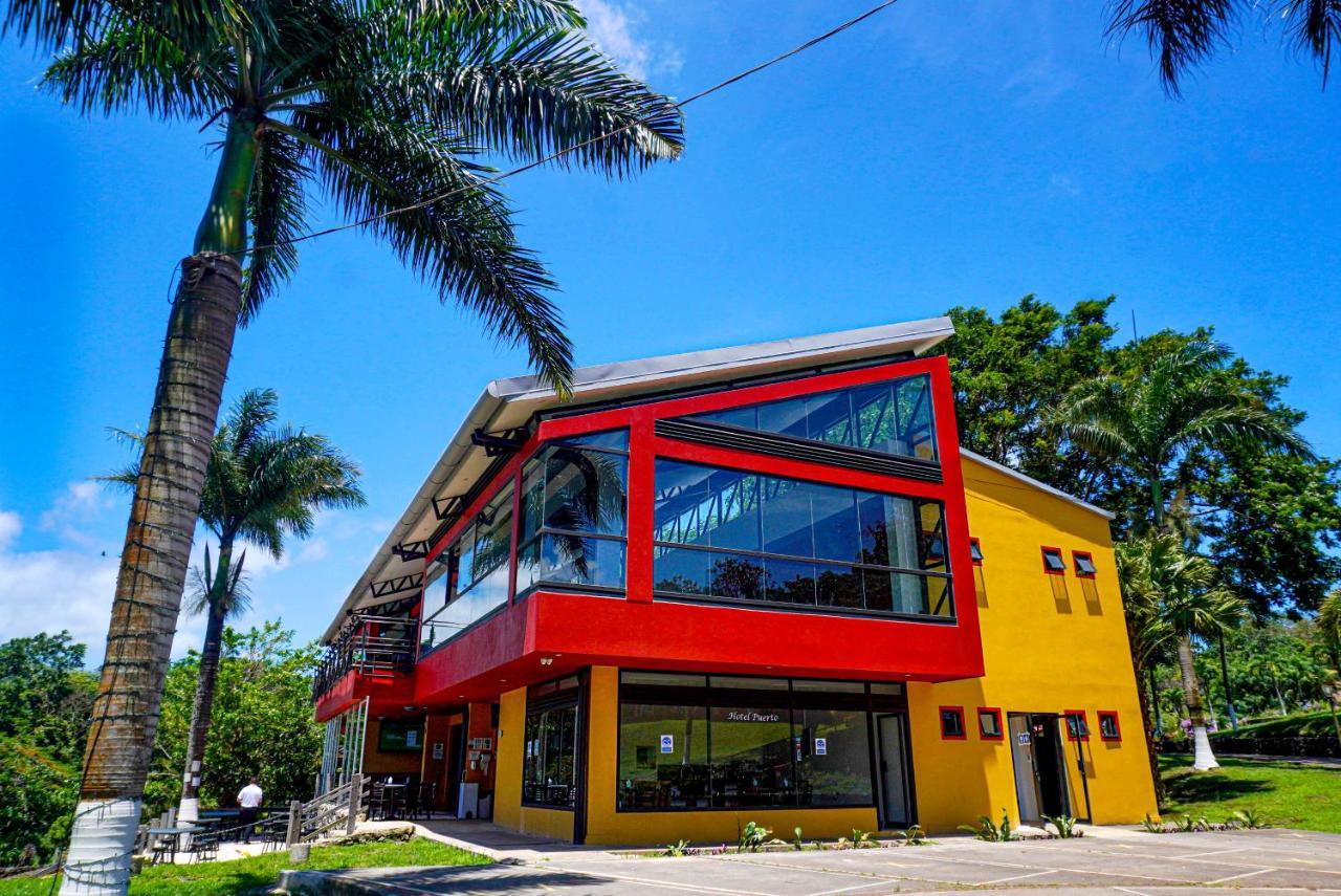 Puerto San Luis Hotel *