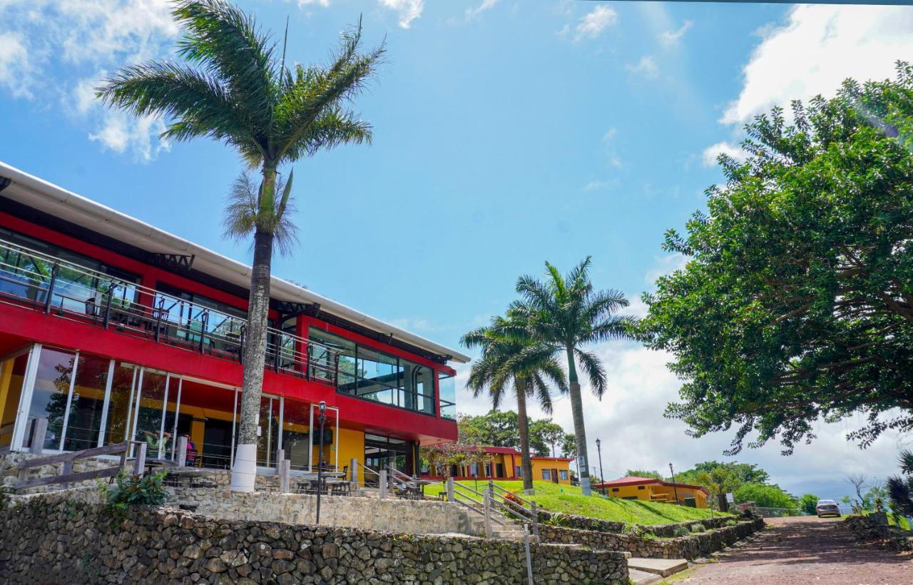 Puerto San Luis *