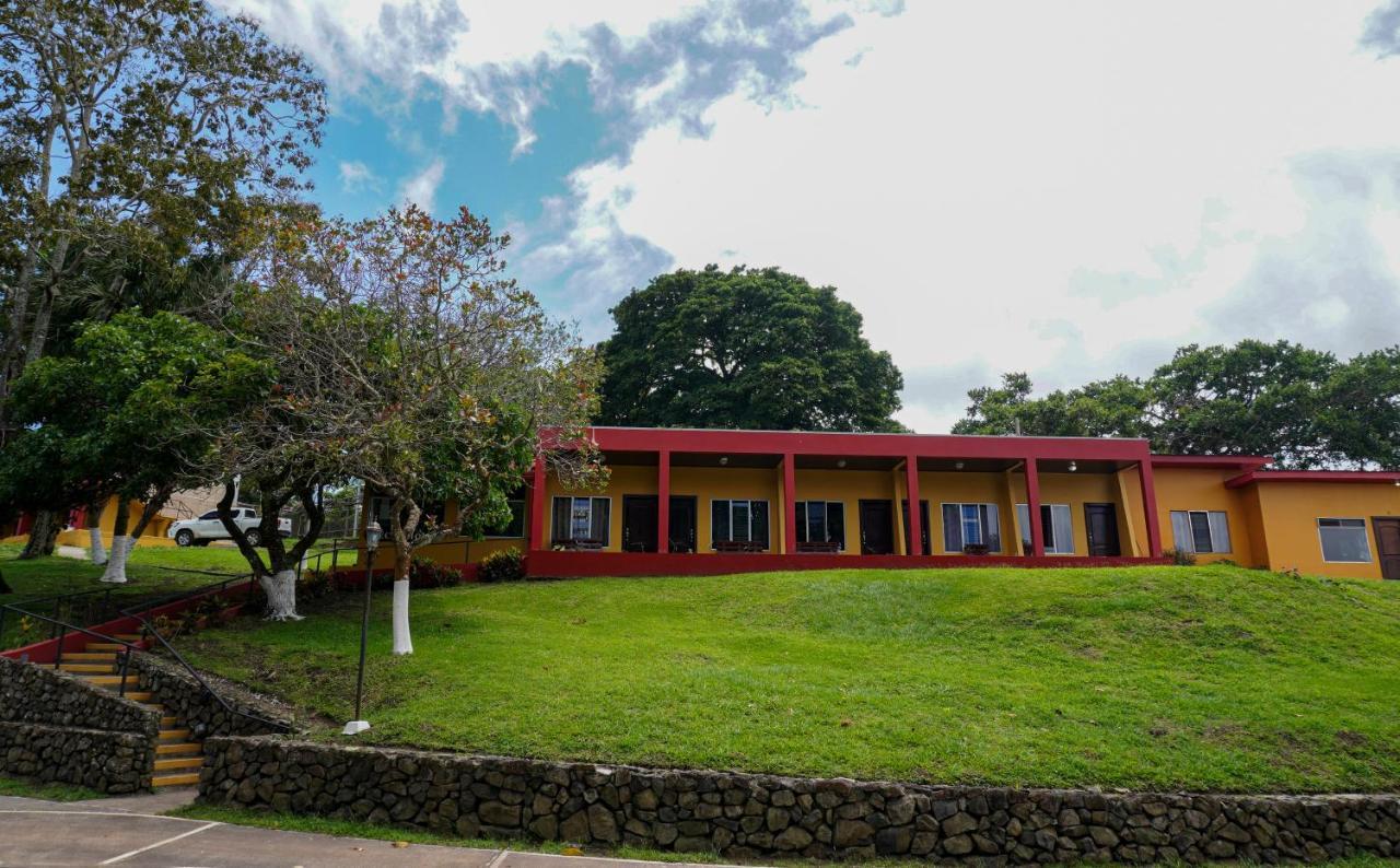 Puerto San Luis *