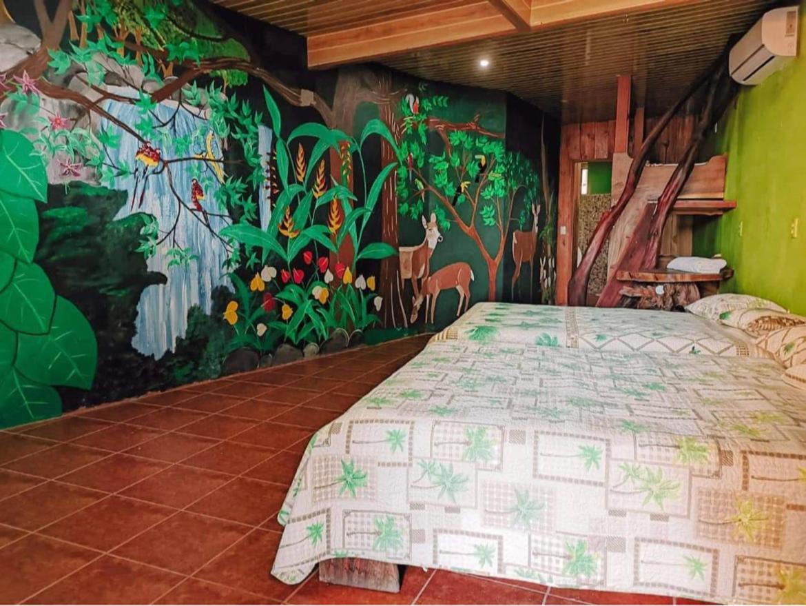 La Perla Negra Eco Pirate Hotel *