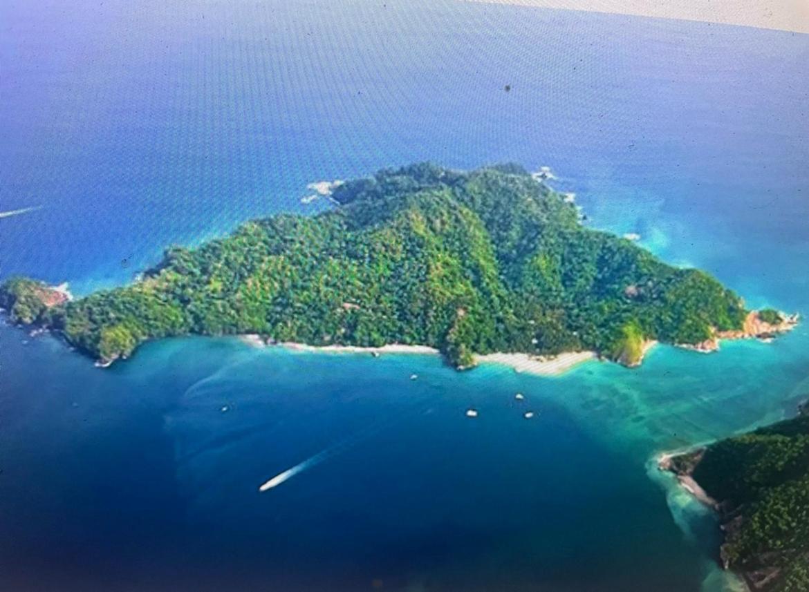La Perla Negra Eco Pirate * Puntarenas