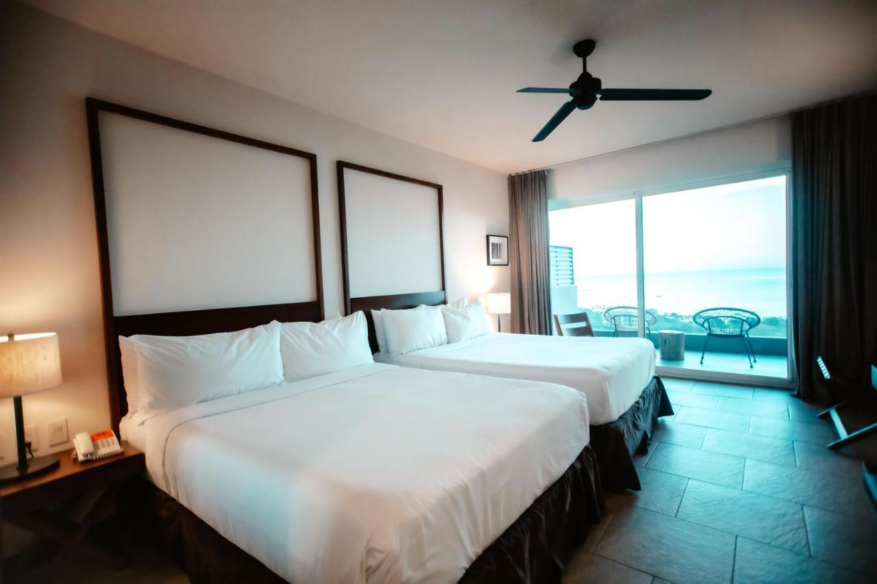 Wyndham Hotel