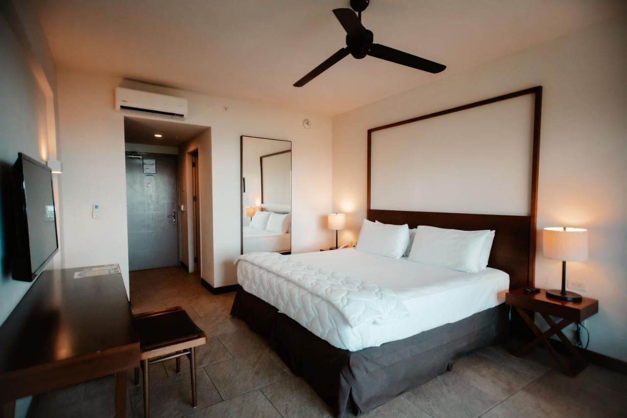Hotel Wyndham 4*