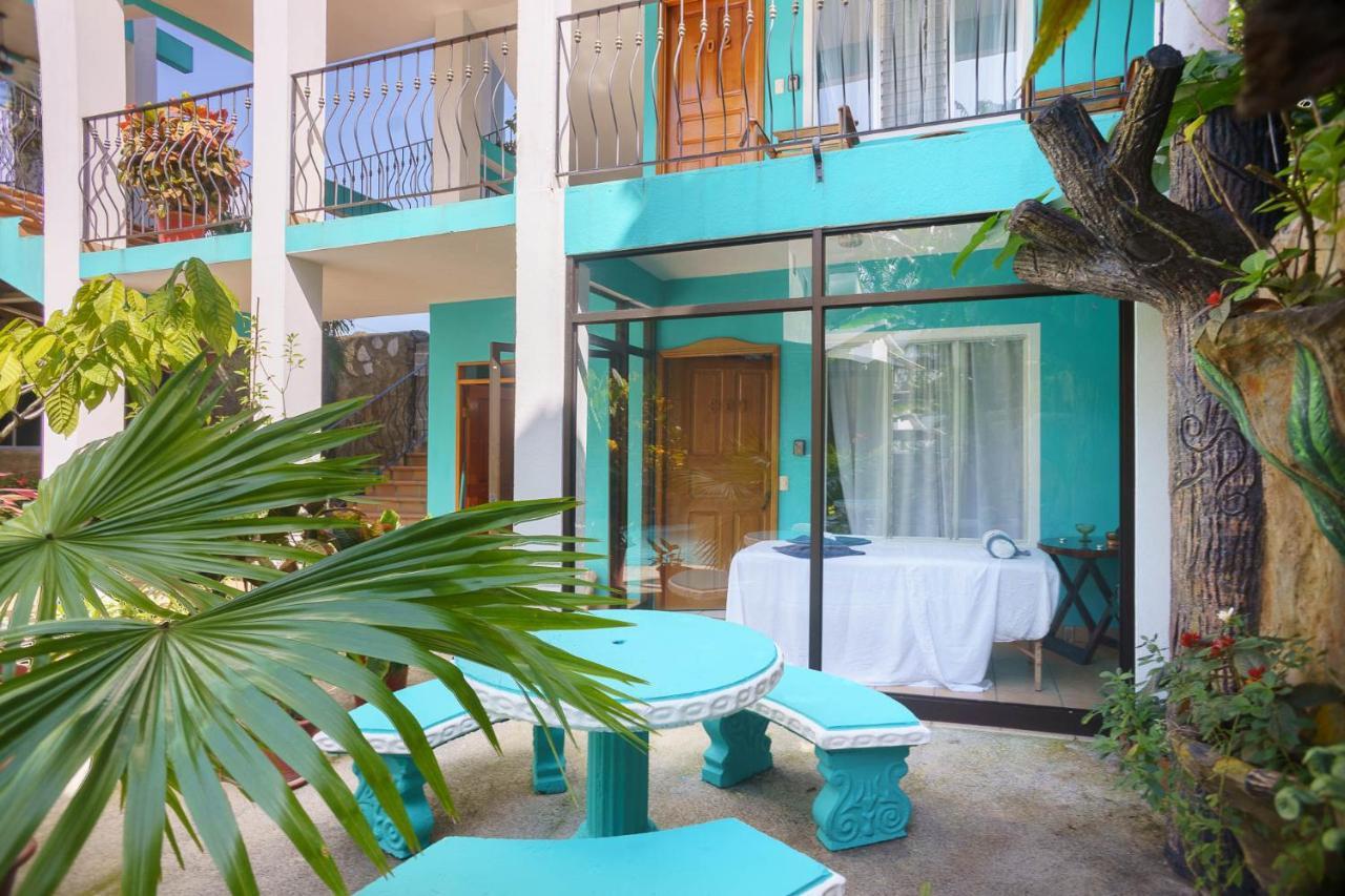 Hotel The Blue &