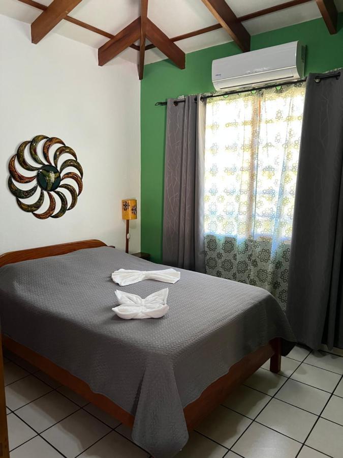 Hotel Cabinas El Colibri Puerto Carrillo