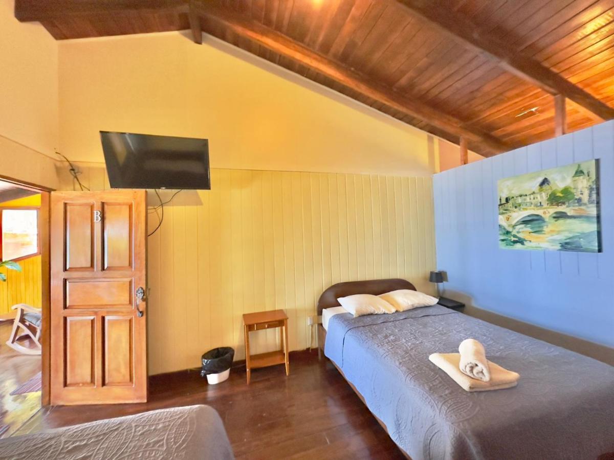 Rustic Front Hotel Brasilito