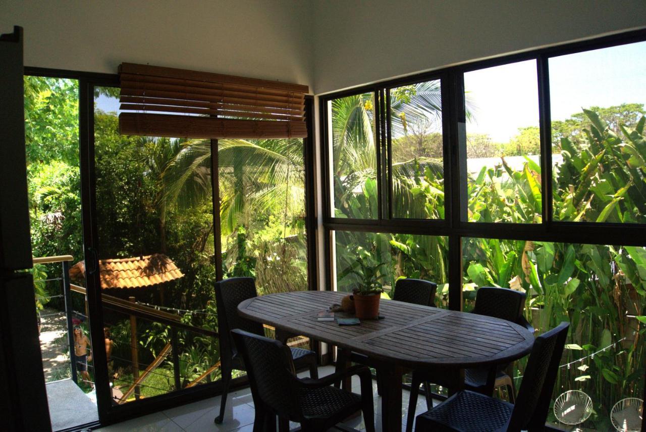 El Chante Surf House *